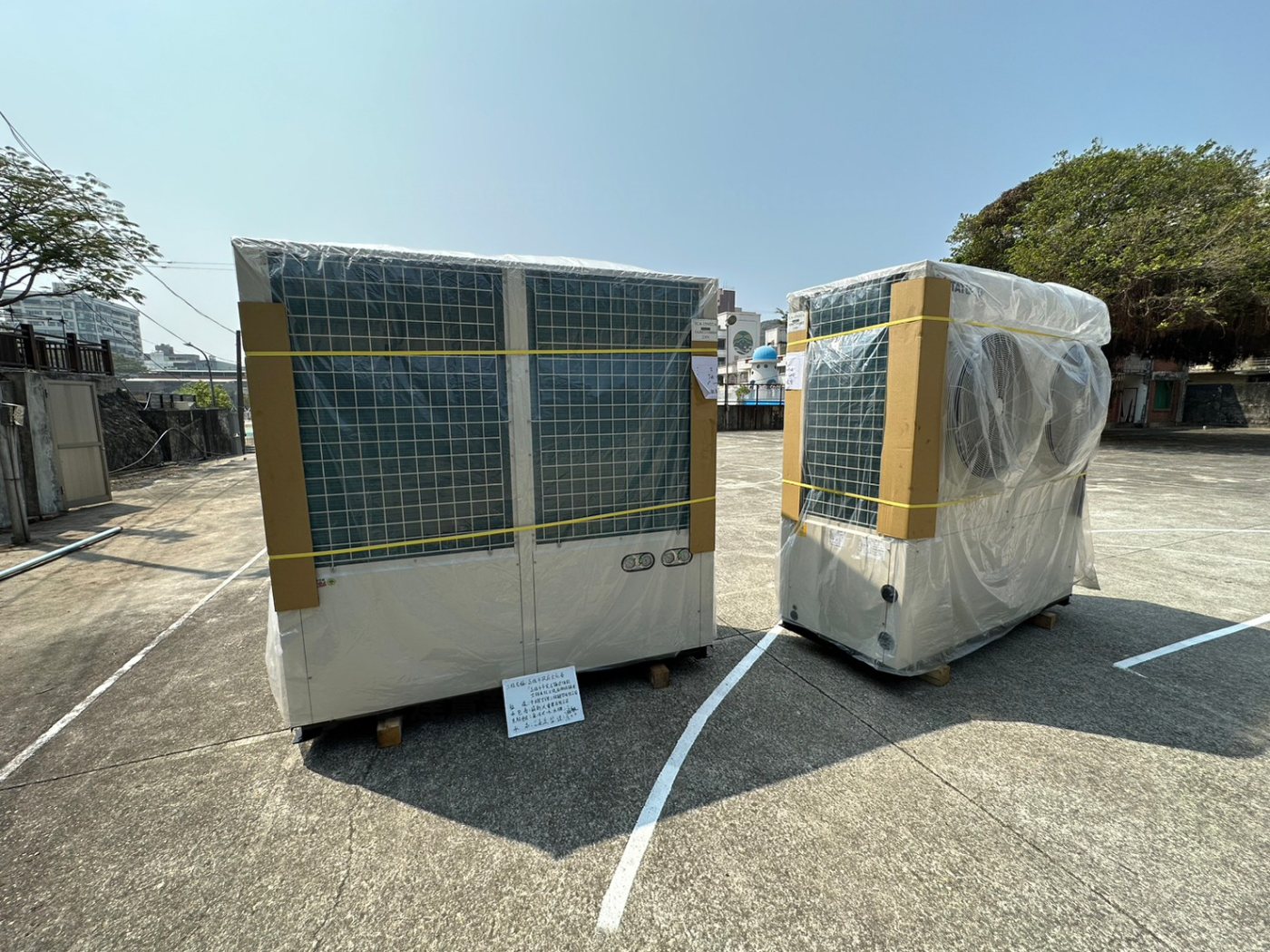 氣冷冰水主機設備定位安裝