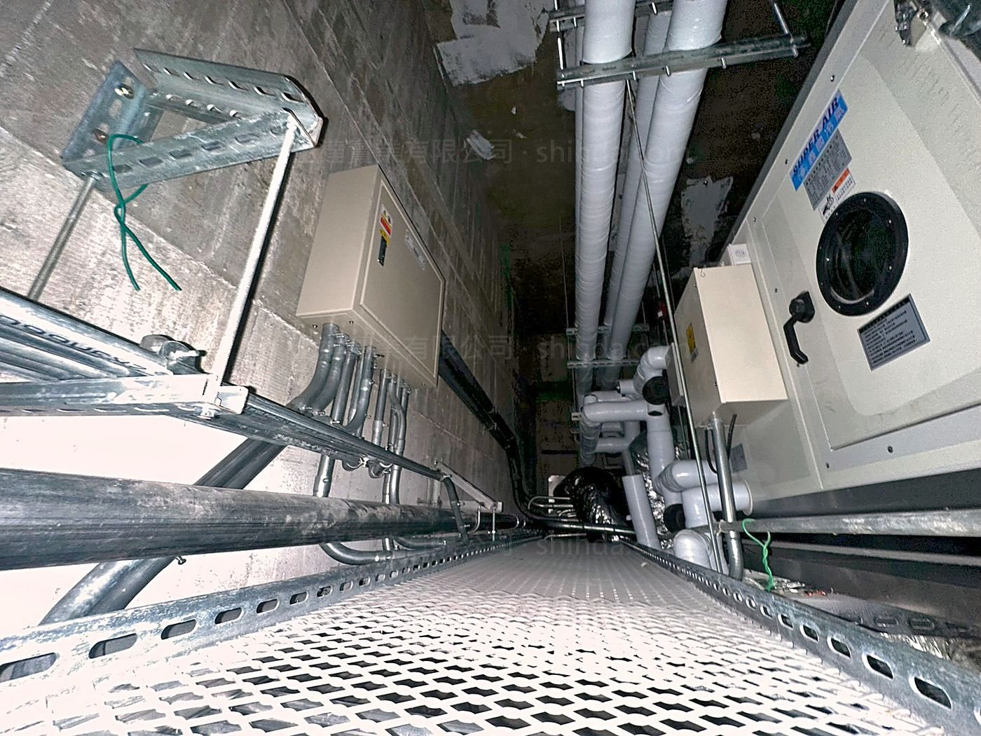 空調設備完工現場