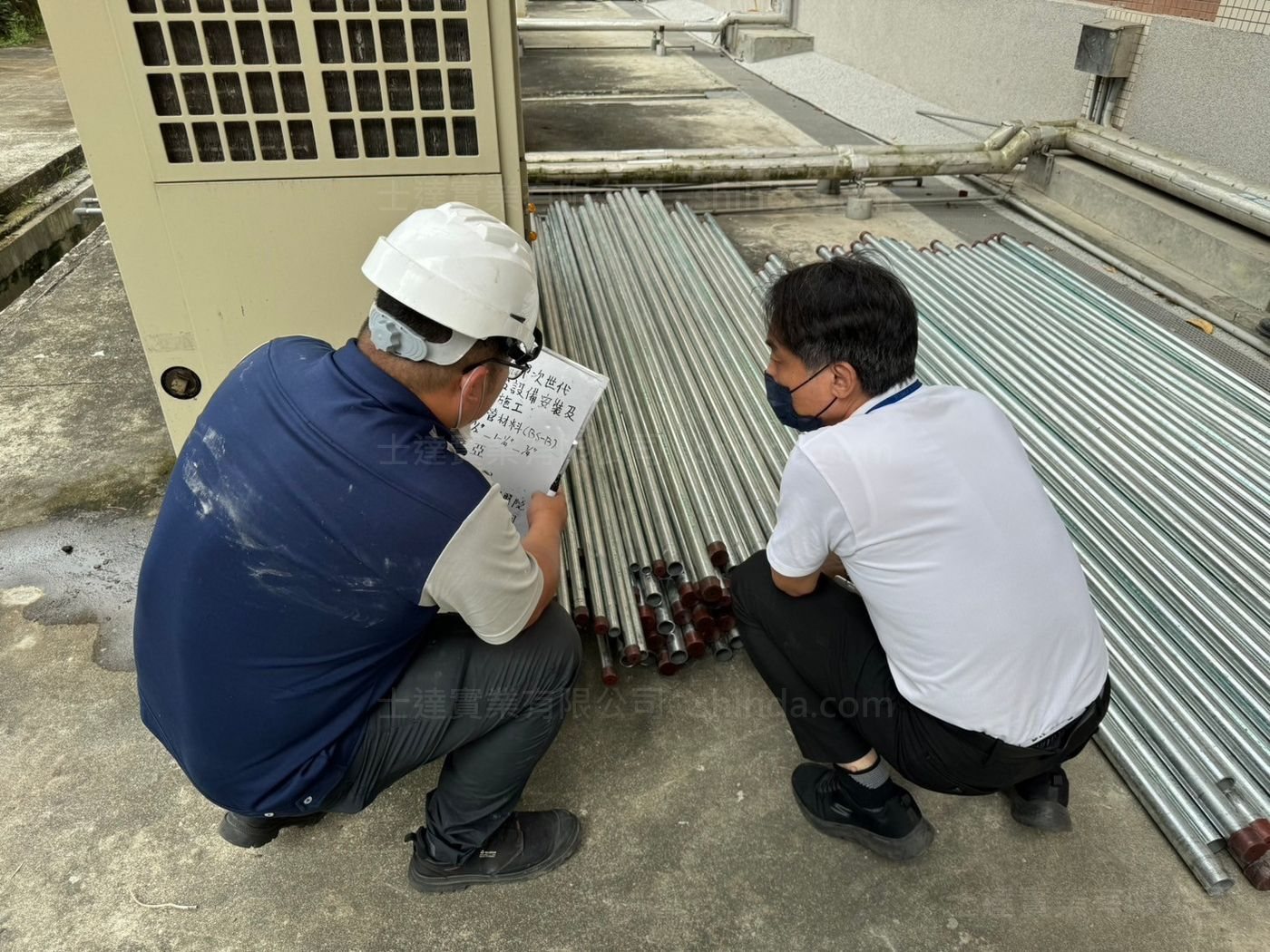 高流鯨魚館2F 冰水主機保養